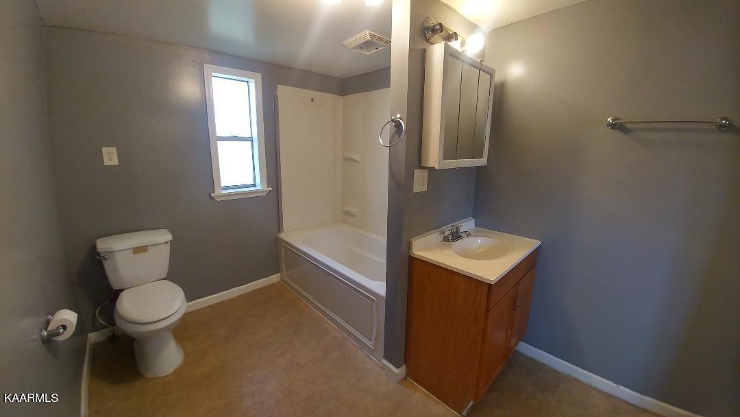 108 Brooks Road Clinton, TN 37716 - Photo 11 of 26 thumbnail (22)