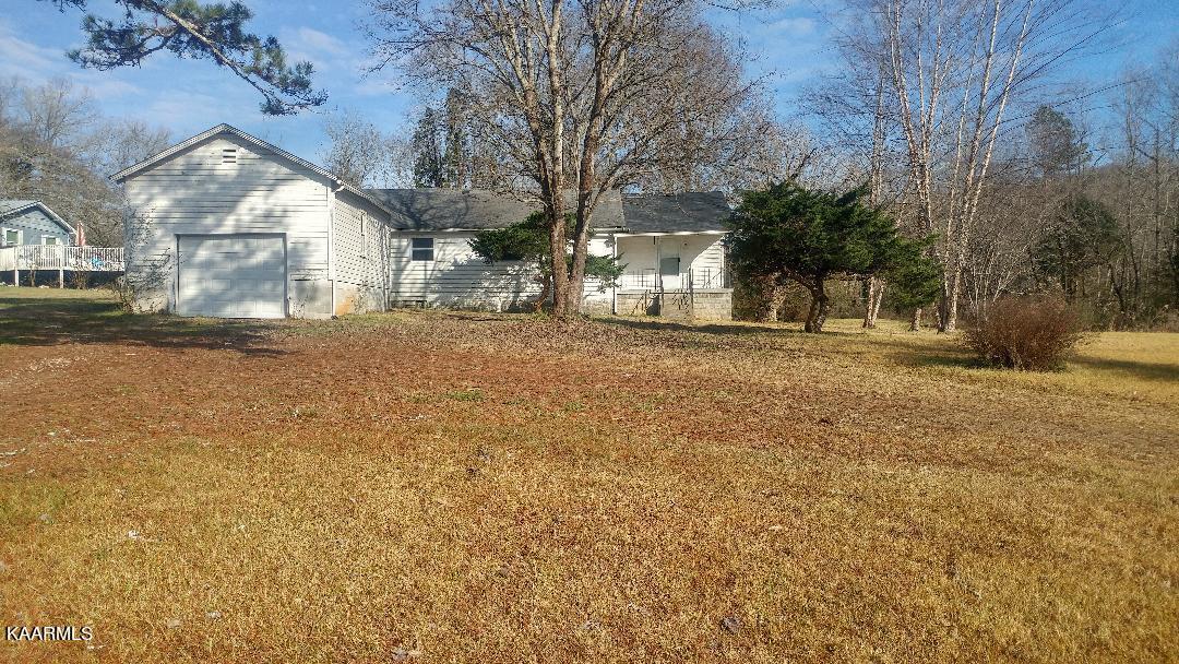 108 Brooks Road Clinton, TN 37716 - Photo 2 of 26 thumbnail (2)