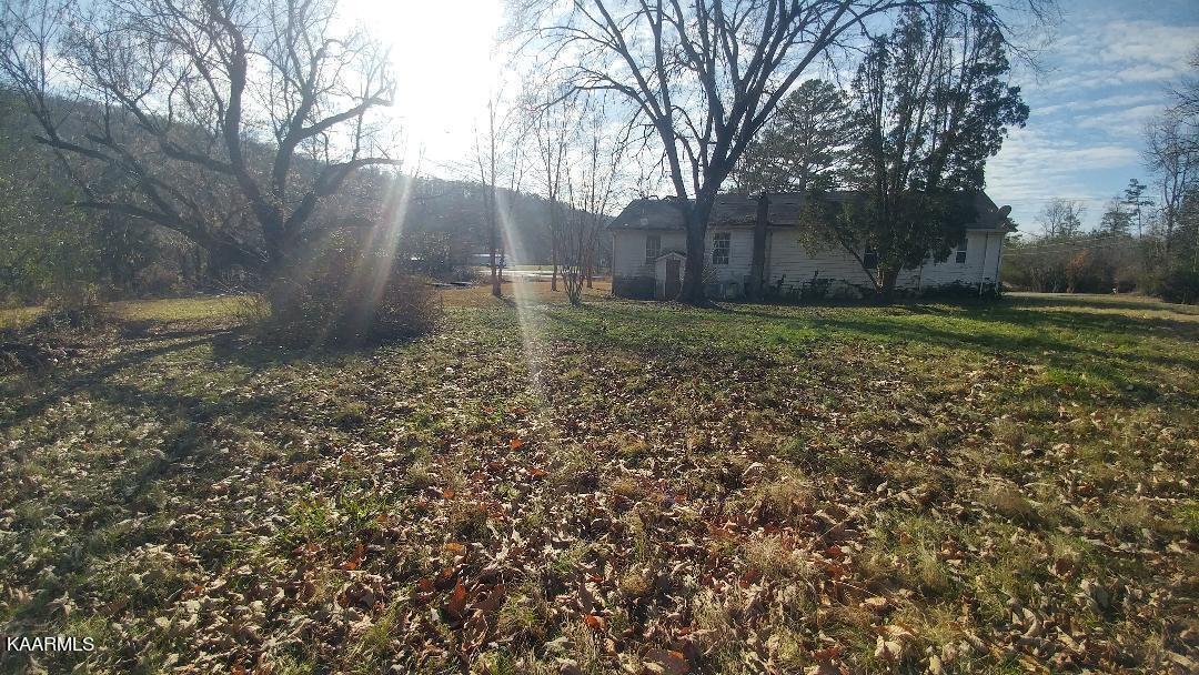 108 Brooks Road Clinton, TN 37716 - Photo 25 of 26 thumbnail (25)