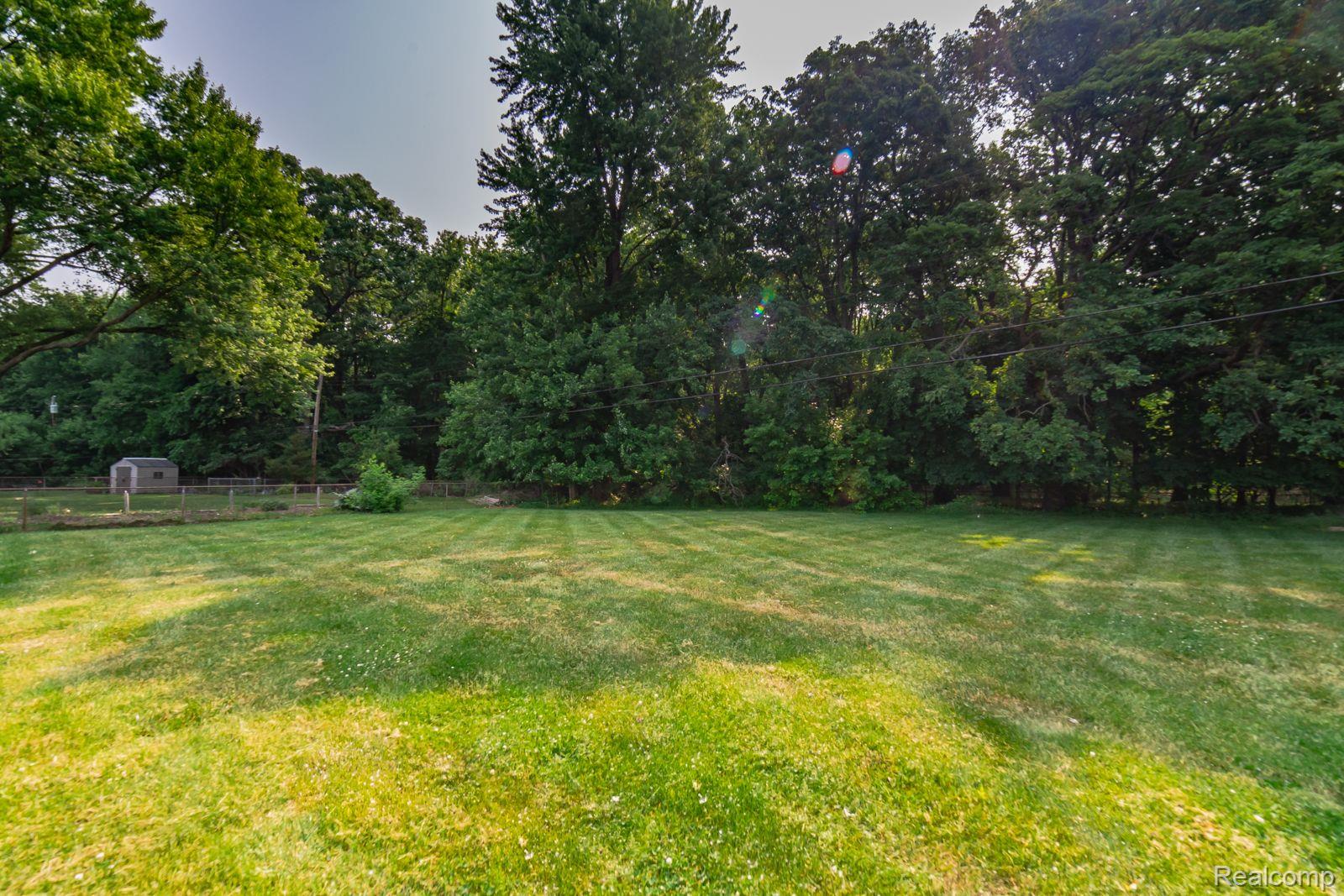 2007 Henbert Road West Bloomfield, MI 48324 - Photo 54 of 54