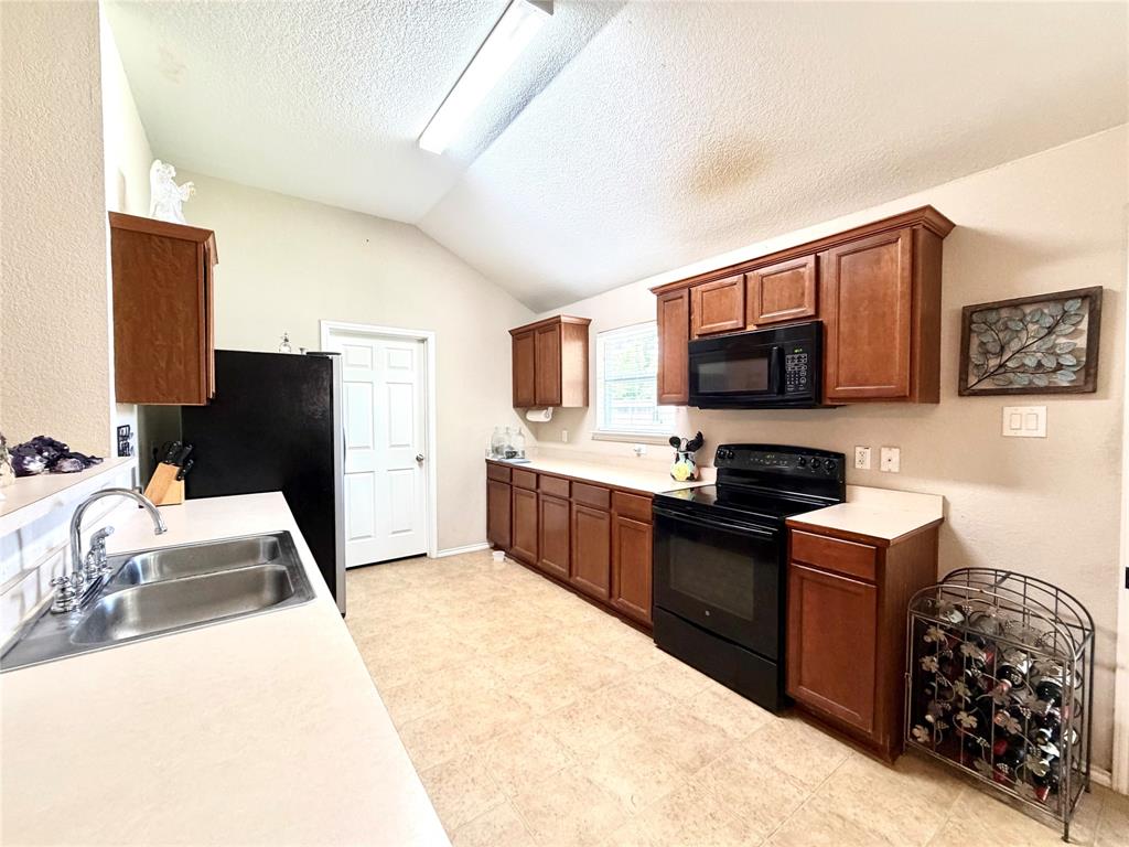 2005 Sabine Drive Waco, TX 76708 - Photo 6 of 22
