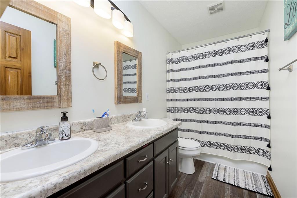 2018 Heather Road Anderson, IN 46012 - Photo 15 of 36 Gallery Image 15