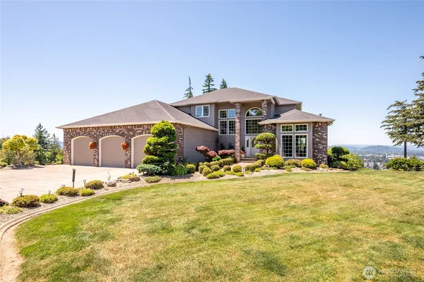 $769,500 | 95 Banyon Drive, Kelso, WA 98626