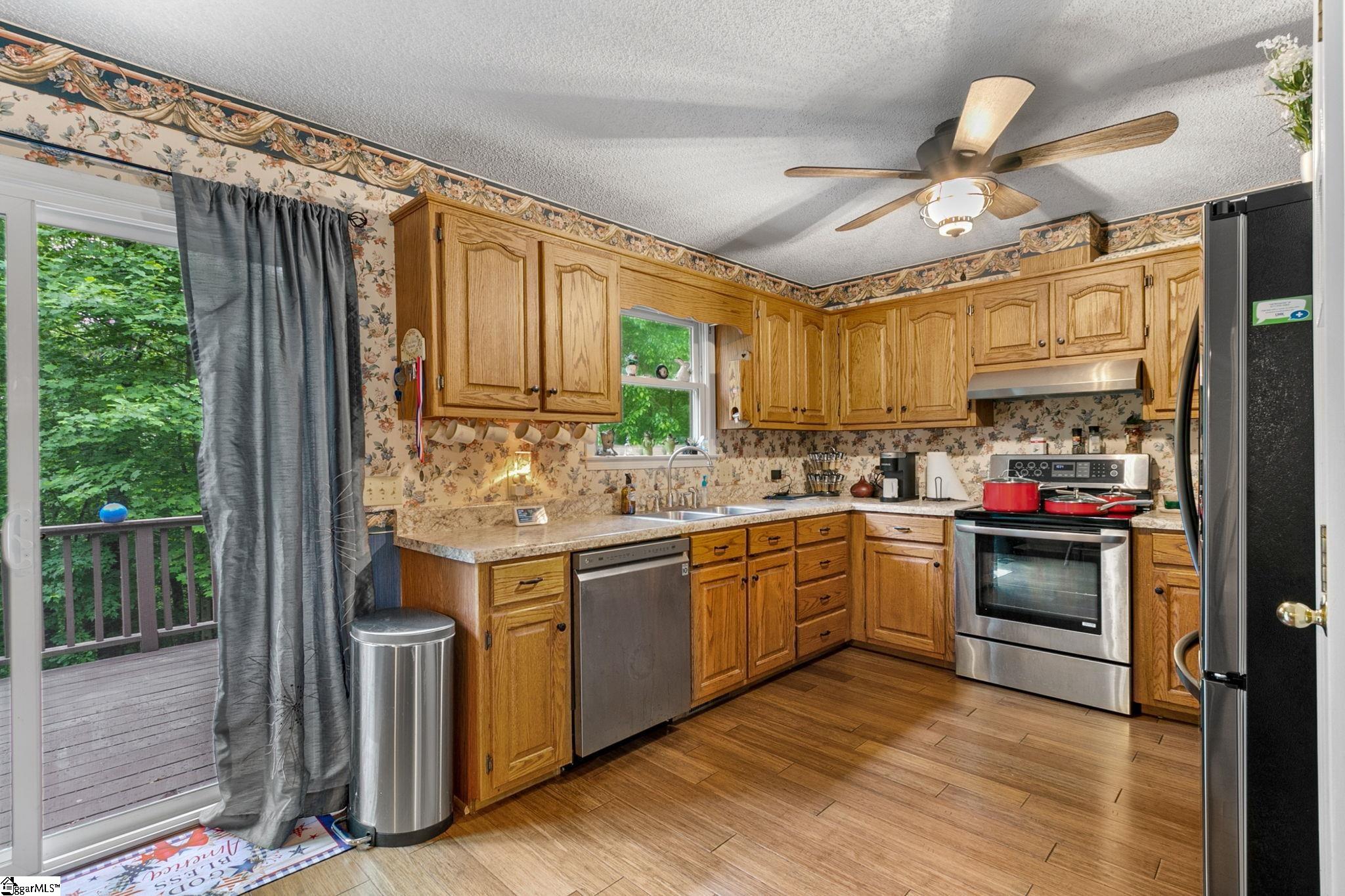 155 Cold Mountain View Cleveland, SC 29635 - Photo 11 of 36