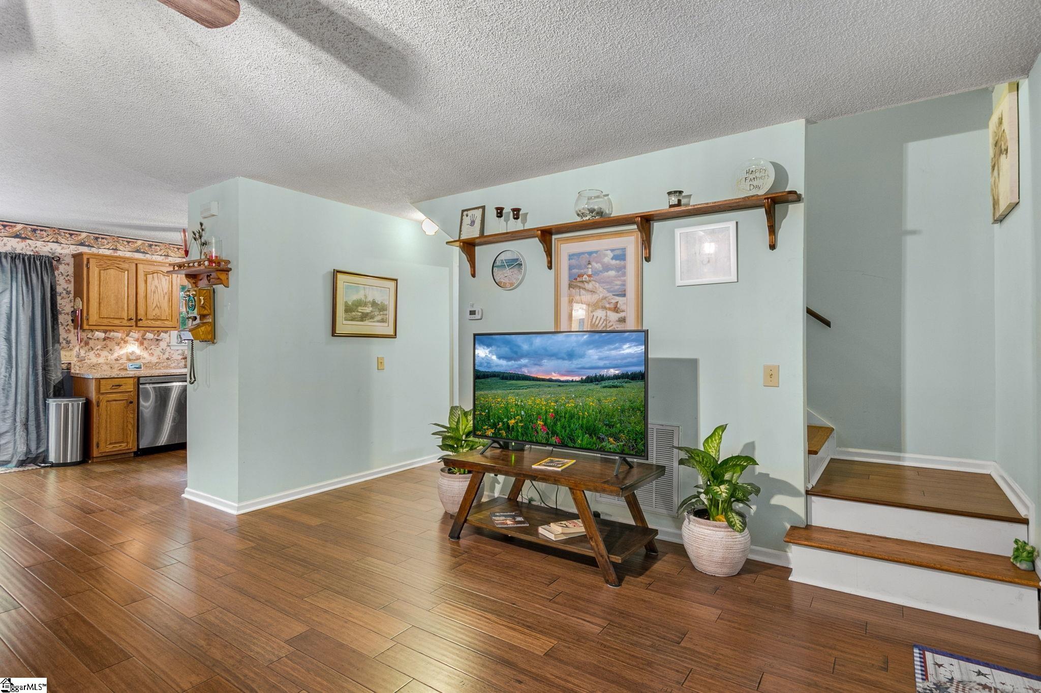 155 Cold Mountain View Cleveland, SC 29635 - Photo 7 of 36