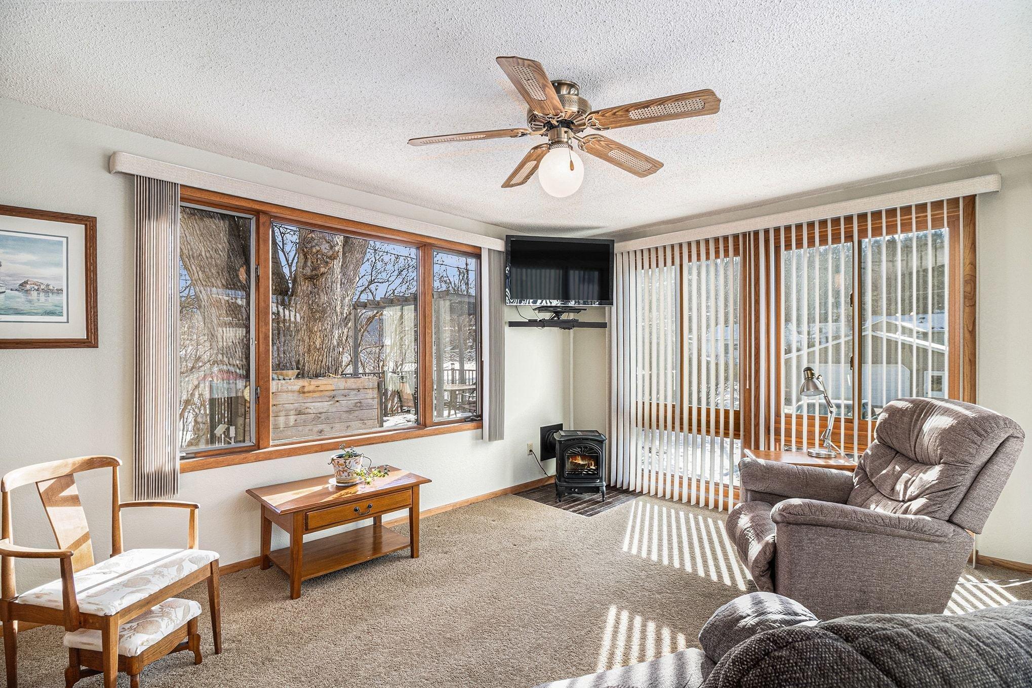 613 Hawthorn Street Red Wing, MN 55066 - Photo 4 of 40