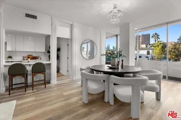 $1,395,000 | 1333 South Beverly Glen Boulevard, Unit 405, Los Angeles, CA 90024