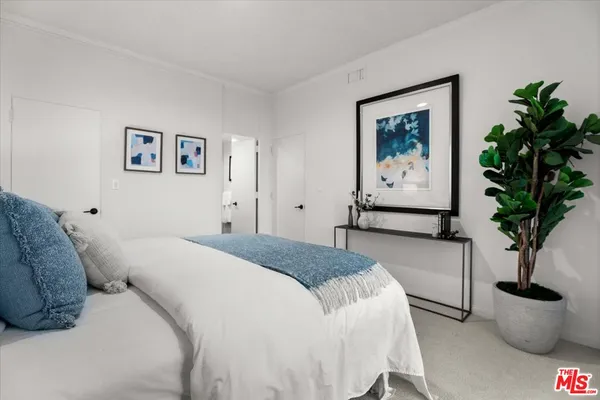 $1,395,000 | 1333 South Beverly Glen Boulevard, Unit 405, Los Angeles, CA 90024