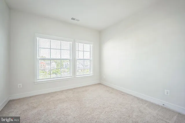 $3,650 | 25443 Hartland Orchard Terrace, Chantilly, VA 20152