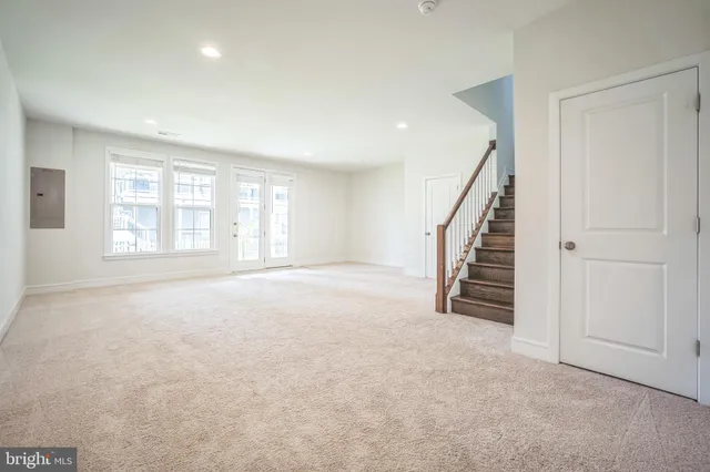 $3,650 | 25443 Hartland Orchard Terrace, Chantilly, VA 20152