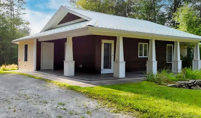 $849,000 | 15 Deans Way, Neversink, NY 12765