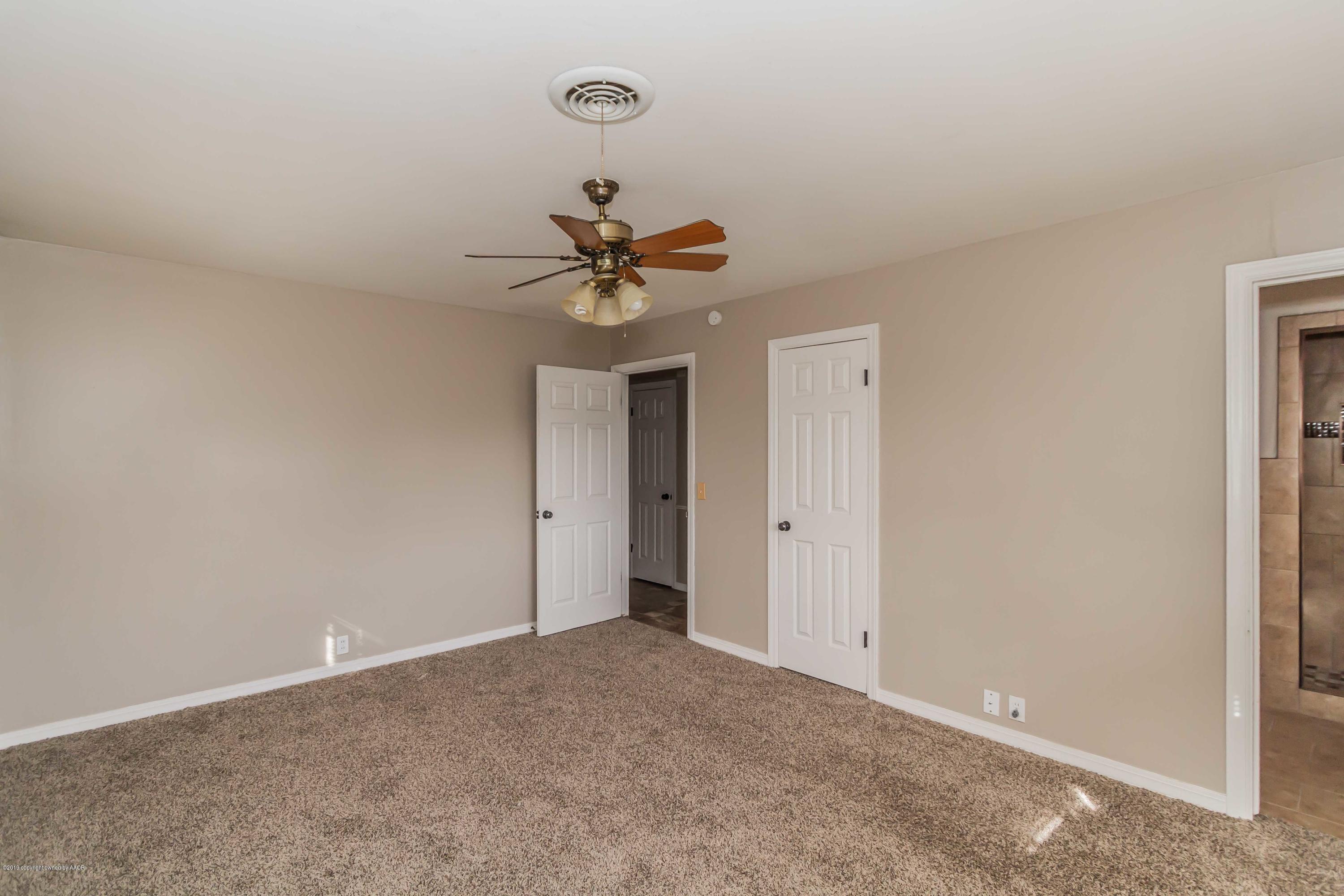 6205 Calumet Road Amarillo, TX 79106 - Photo 23 of 39 a view of room