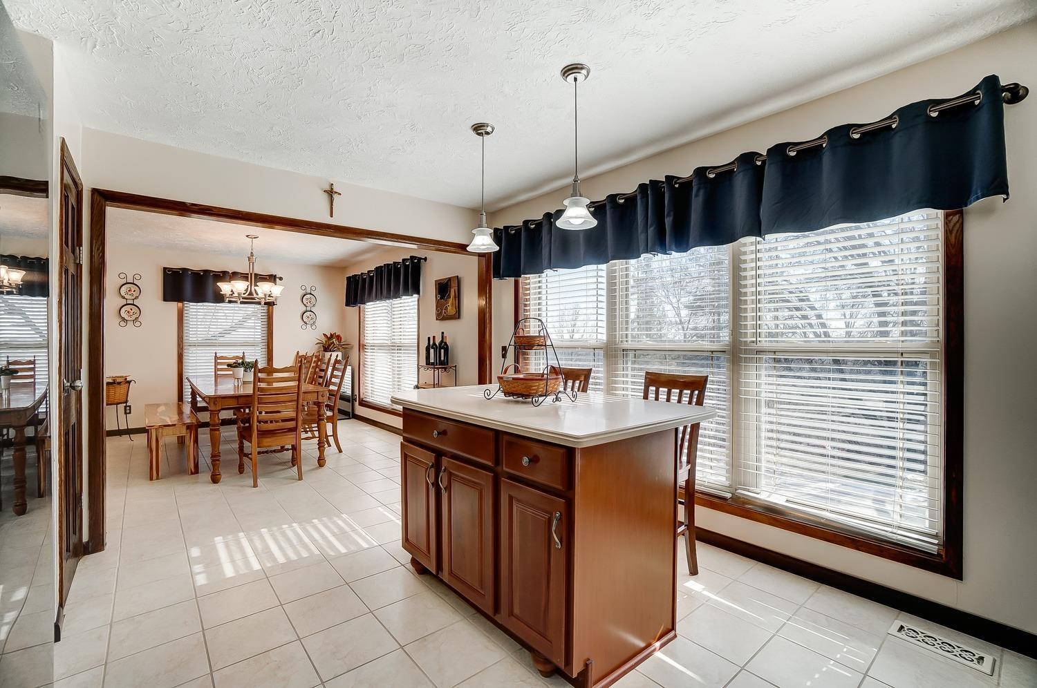 6231 Daleview Road Cincinnati, OH 45247 - Photo 12 of 28
