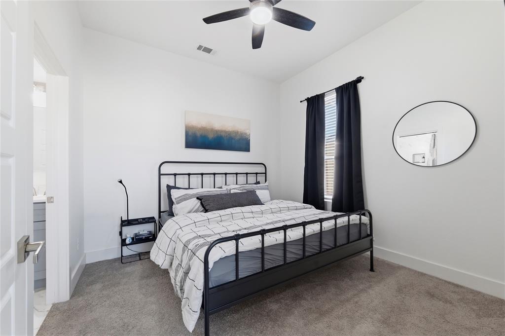 2406 Merlin Street Dallas, TX 75215 - Photo 22 of 36