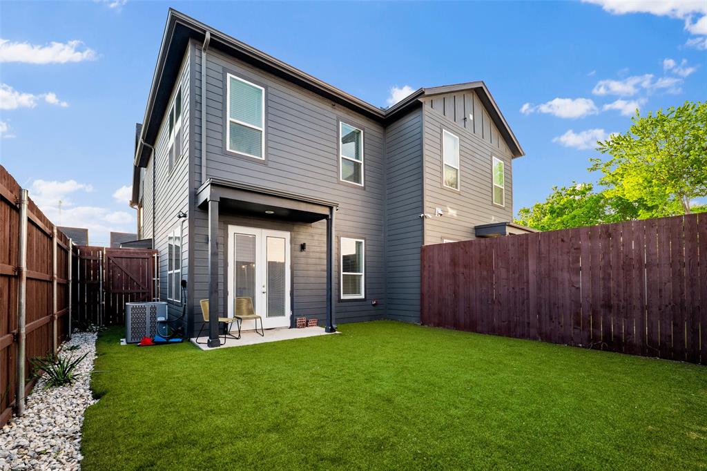 2406 Merlin Street Dallas, TX 75215 - Photo 34 of 36