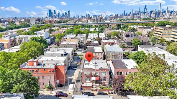 a picture of city view