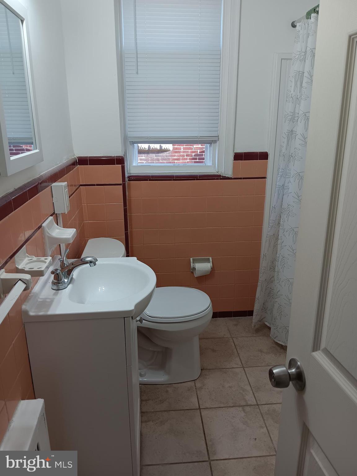 4126 Magee Avenue Philadelphia, PA 19135 - Photo 7 of 8