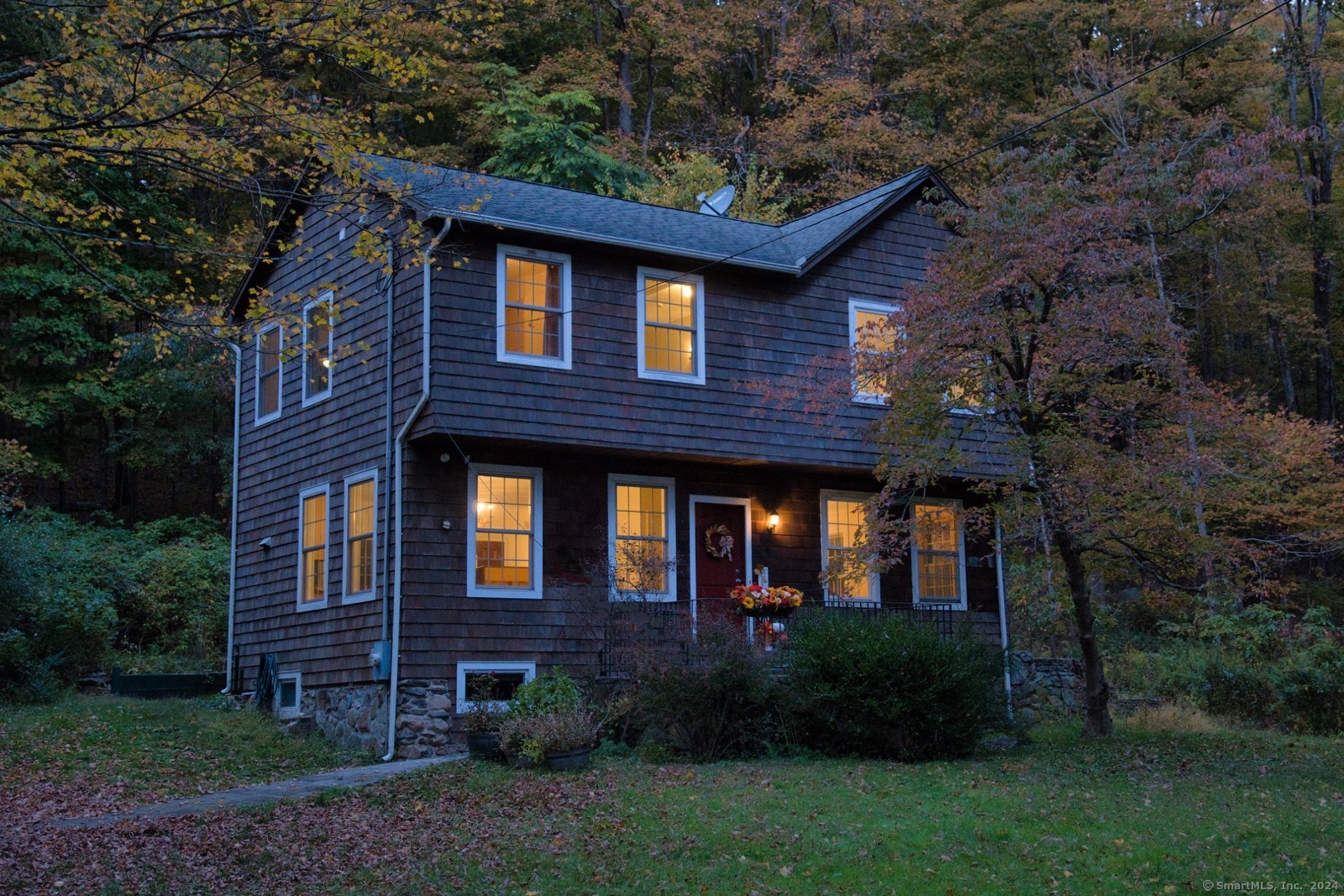15 Sanford Road Woodbridge, CT 06525 - Photo 1 of 1 Welcome to 15 Sanford Rd!