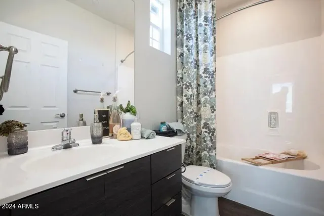 $1,932 | 4435 North Longview Avenue, Unit 3, Phoenix, AZ 85014