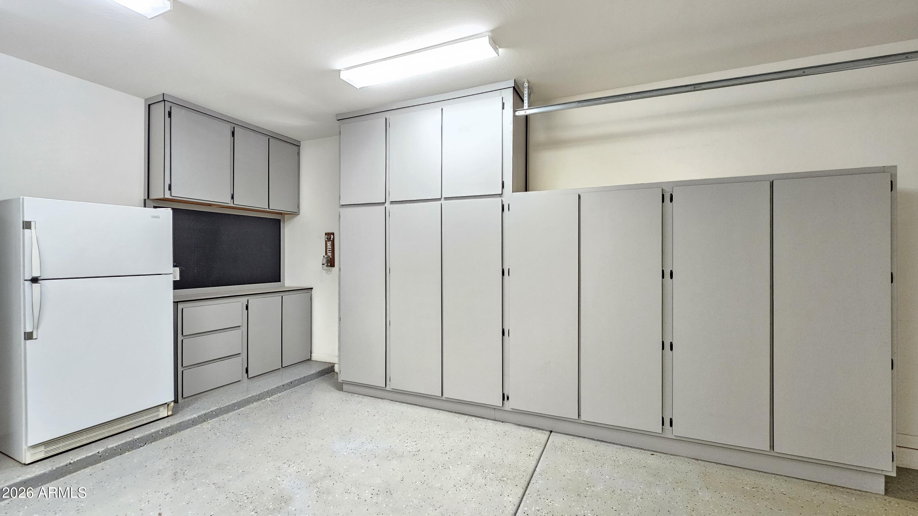 12242 West Briles Road Peoria, AZ 85383 - Photo 30 of 46 Garage