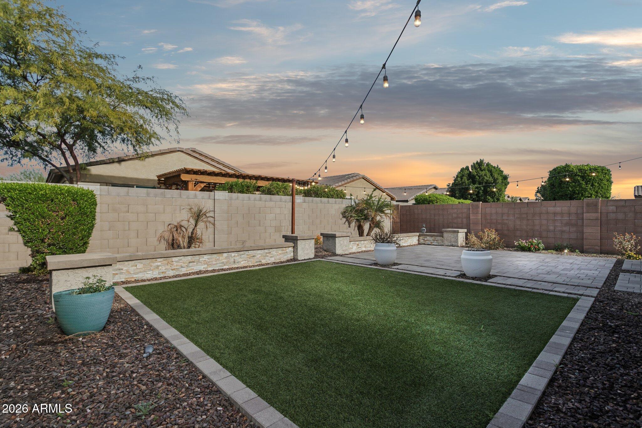 12242 West Briles Road Peoria, AZ 85383 - Photo 36 of 46 Artificial Turf