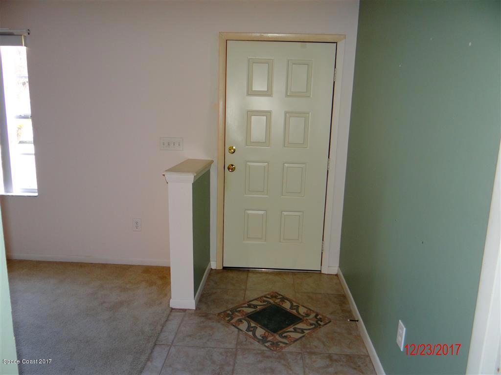2 foyer