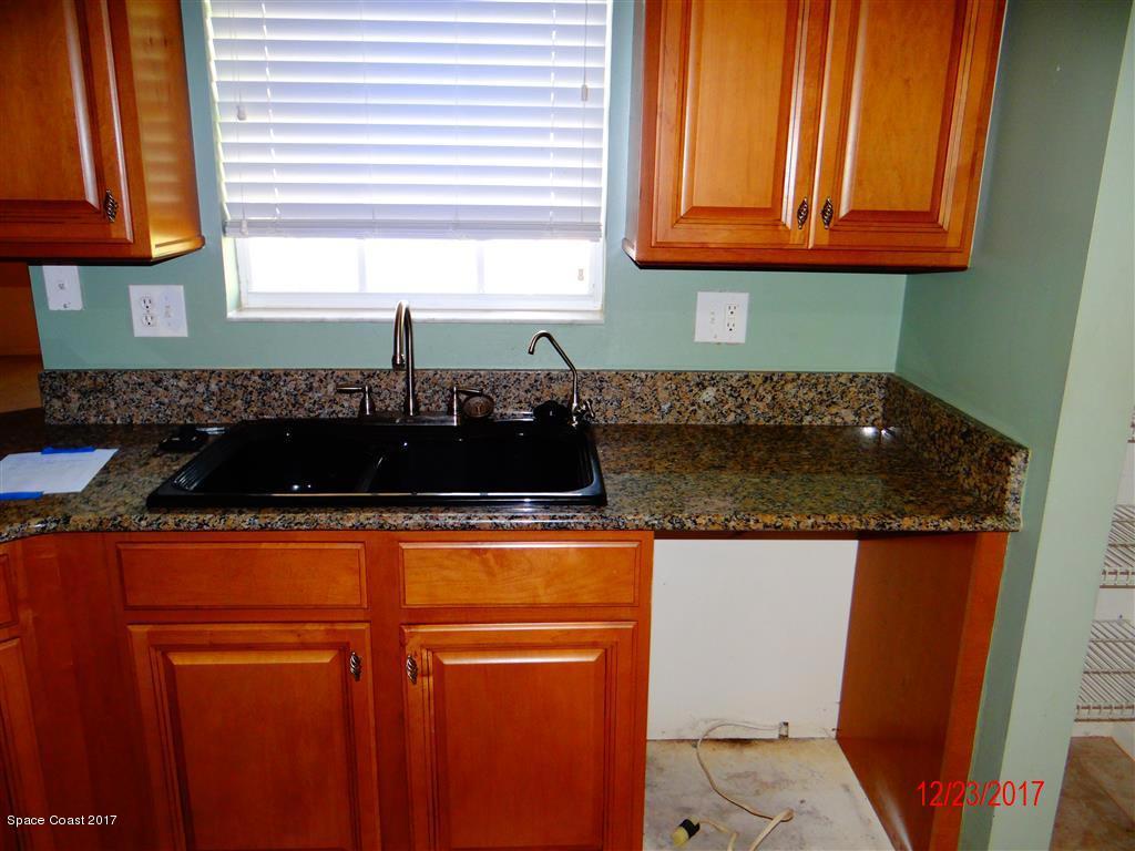 170 Turk Road Southwest Palm Bay, FL 32908 - Photo 9 of 19 4 kithcen sink