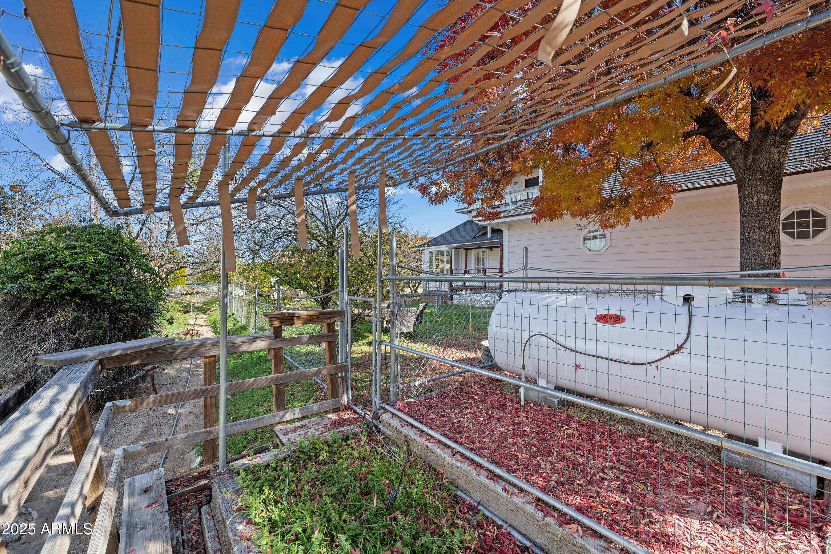 17288 Foothill Road Yarnell, AZ 85362 - Photo 64 of 79 a view of a chairs and table in backyard