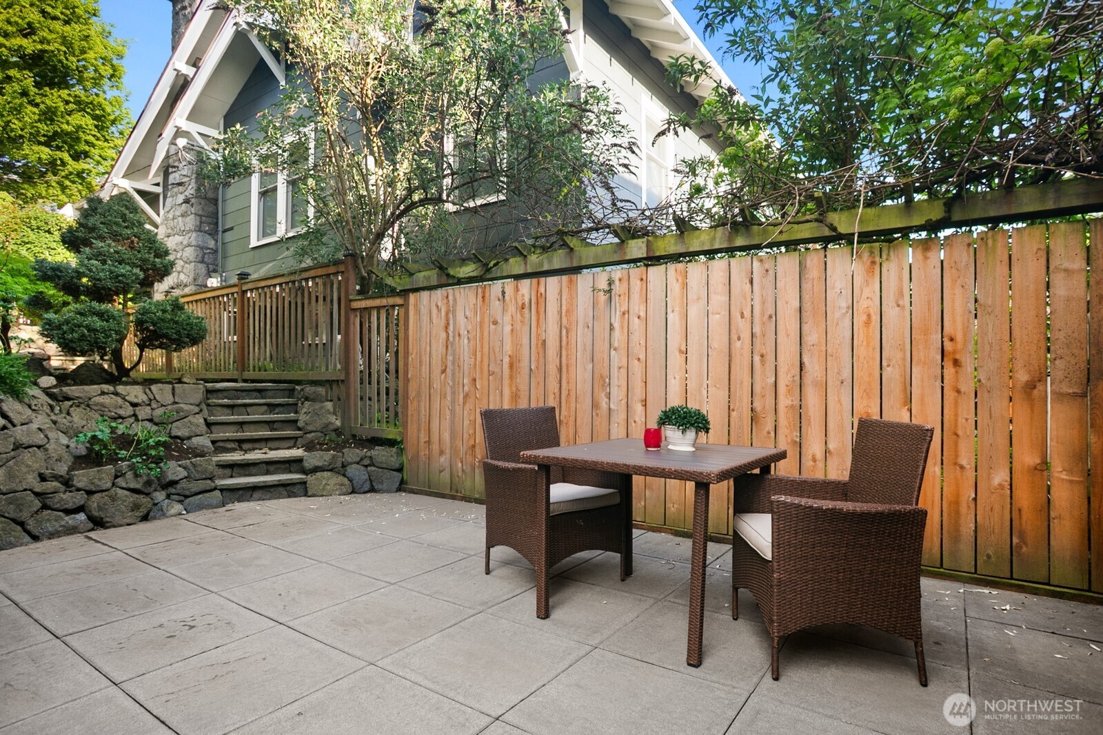 5119 Meridian Avenue North Seattle, WA 98103 - Photo 32 of 39