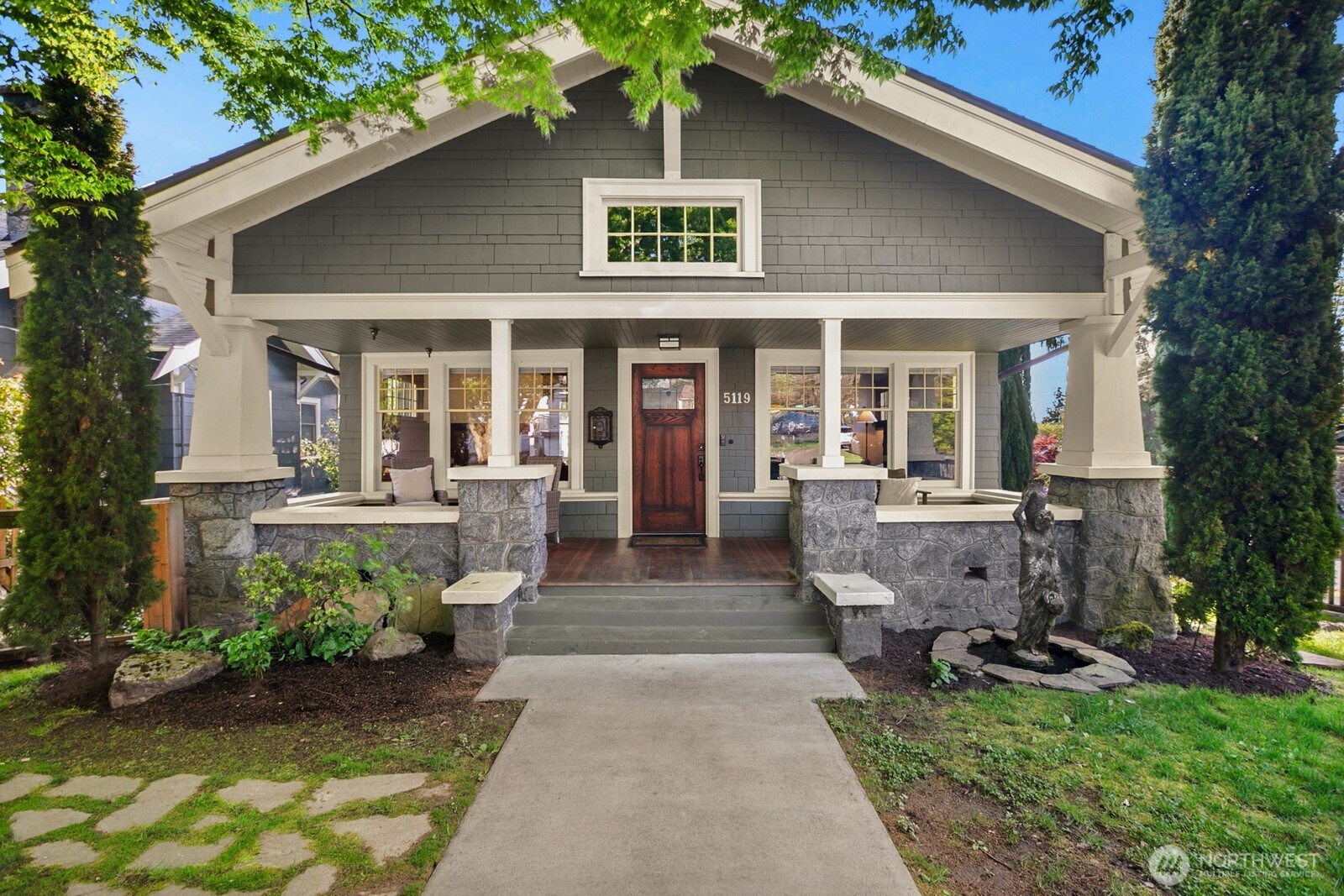 5119 Meridian Avenue North Seattle, WA 98103 - Photo 33 of 39