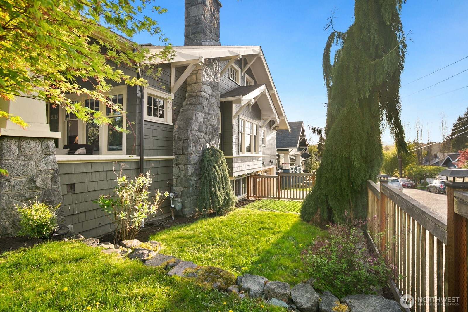 5119 Meridian Avenue North Seattle, WA 98103 - Photo 35 of 39