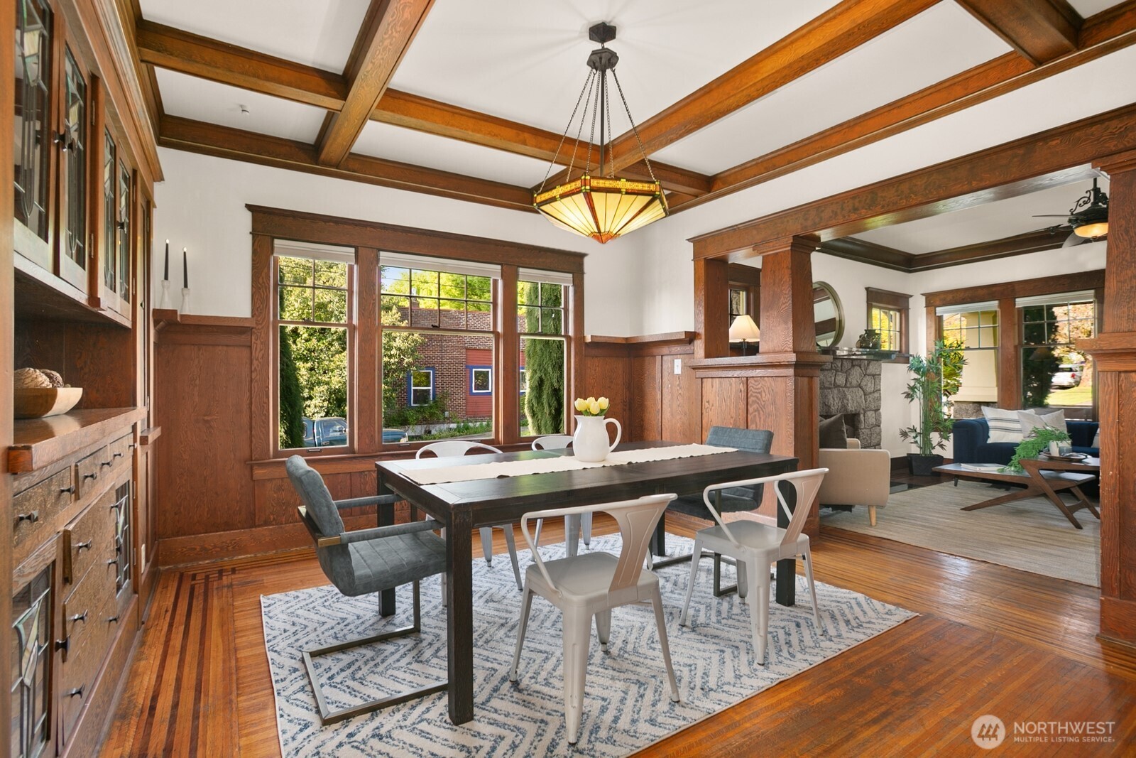 5119 Meridian Avenue North Seattle, WA 98103 - Photo 10 of 39