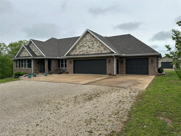 $597,000 | 31321 Highway Ac Lebanon Mo 65536, Lebanon, MO 65536