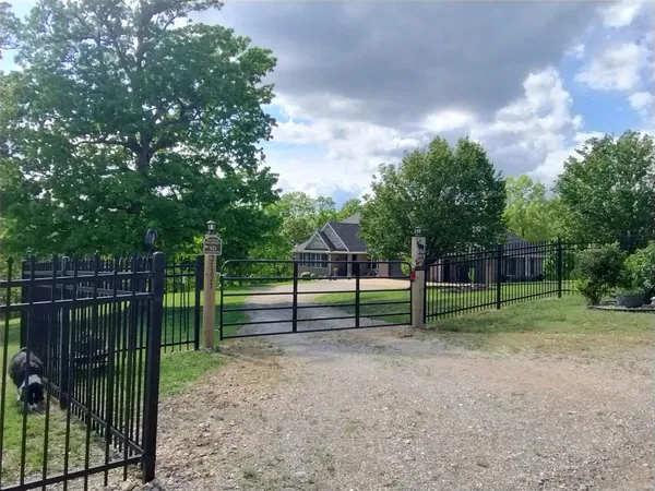 $597,000 | 31321 Highway Ac Lebanon Mo 65536, Lebanon, MO 65536