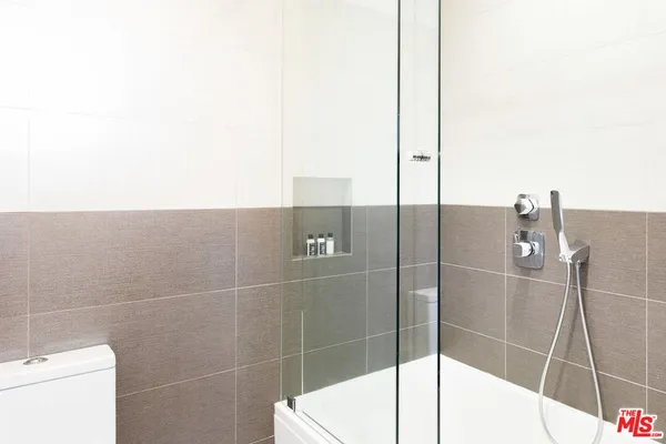 $24,675 | 1723 South Durango Avenue, Los Angeles, CA 90035