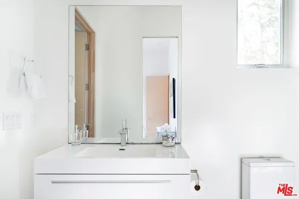 $24,675 | 1723 South Durango Avenue, Los Angeles, CA 90035