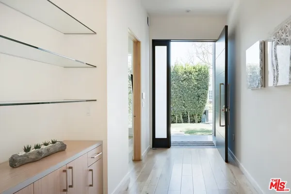 $24,675 | 1723 South Durango Avenue, Los Angeles, CA 90035