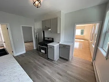 $2,300 | 60 Concord Street, Providence, RI 02904