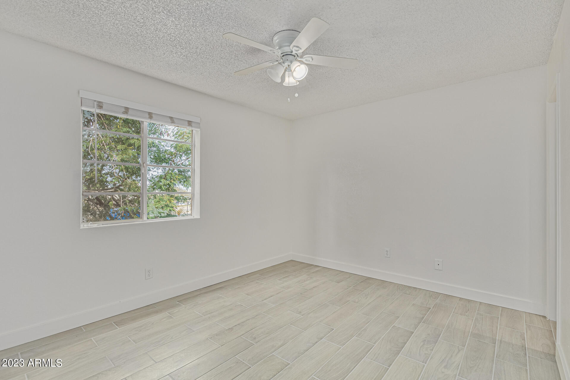 202 East Ruth Avenue, Unit 10 Phoenix, AZ 85020 - Photo 16 of 28 15 - Ruth