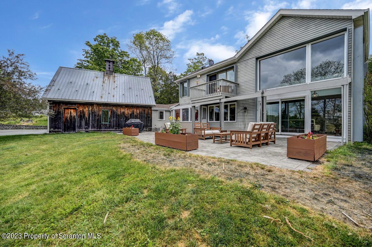439 Stone Road Dalton, PA 18414 - Photo 10 of 110 Gallery Image 10
