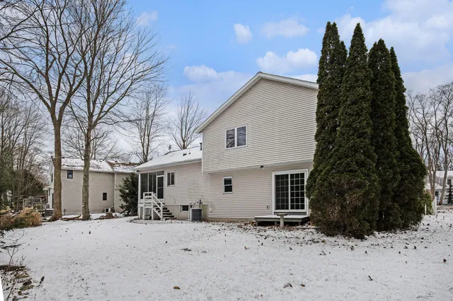 $469,900 | 6468 Wildcreek Drive, Holland, MI 49423