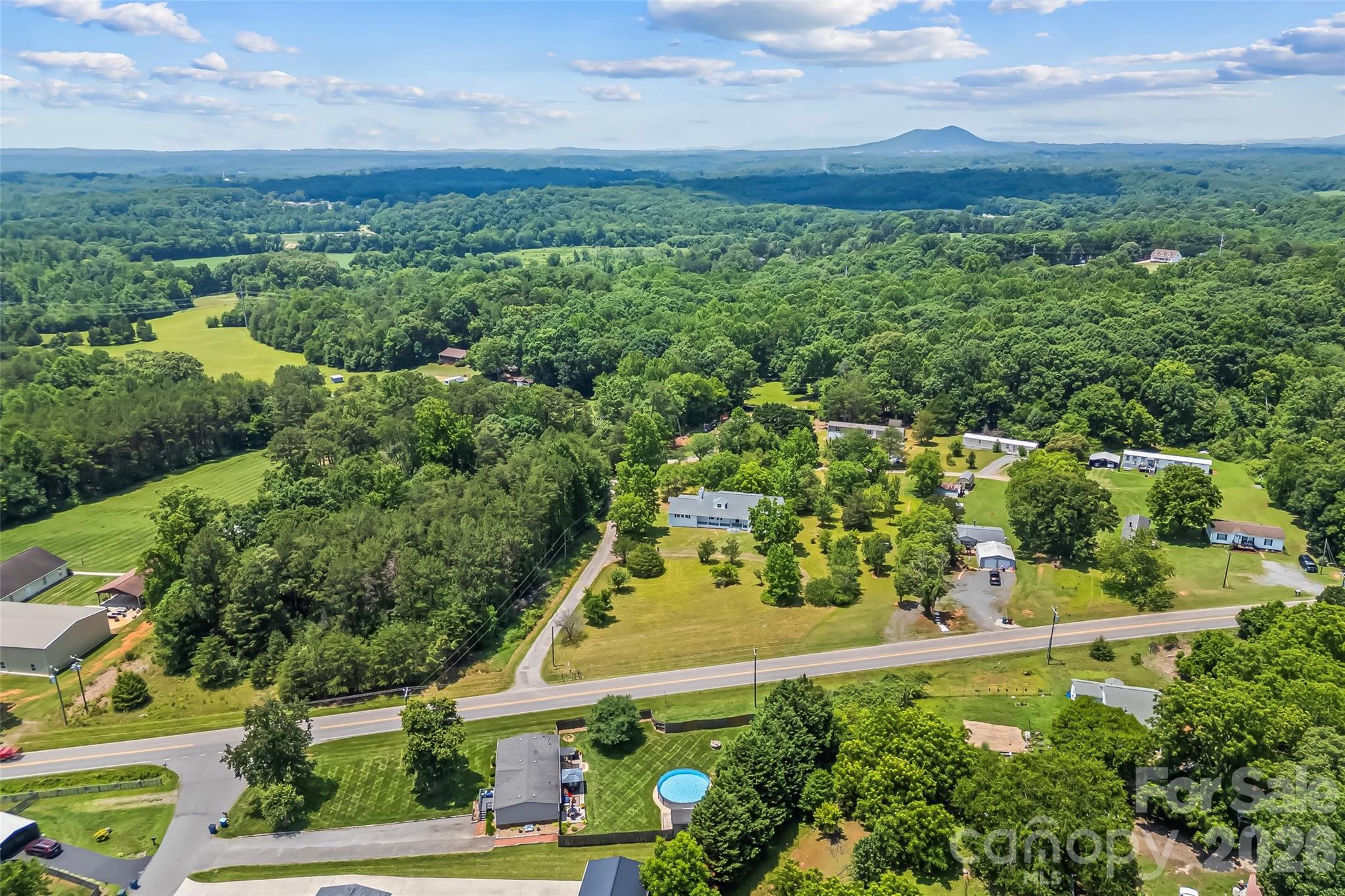 2705 Robinson Road Newton, NC 28658 - Photo 33 of 37