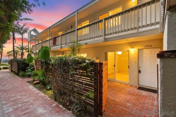$4,150 | 1913 San Elijo Avenue, Cardiff-by-the-Sea, CA 92007