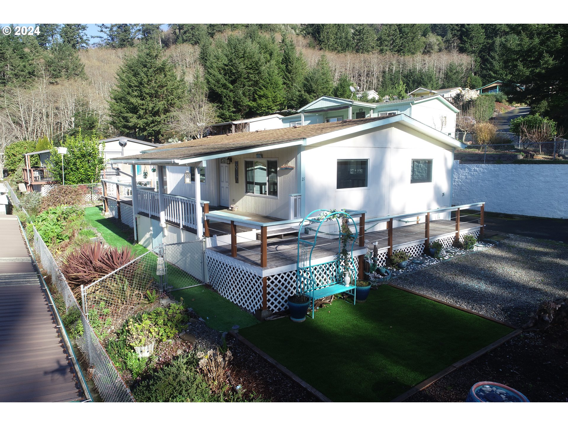 98041 Hallway Road, Unit 21 Brookings, OR 97415 - Photo 1 of 23 Gallery Image 1