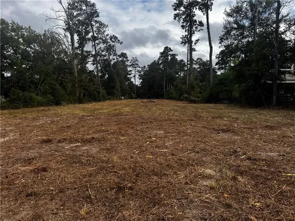 $375,000 | 1924 Highway 22, Madisonville, LA 70447