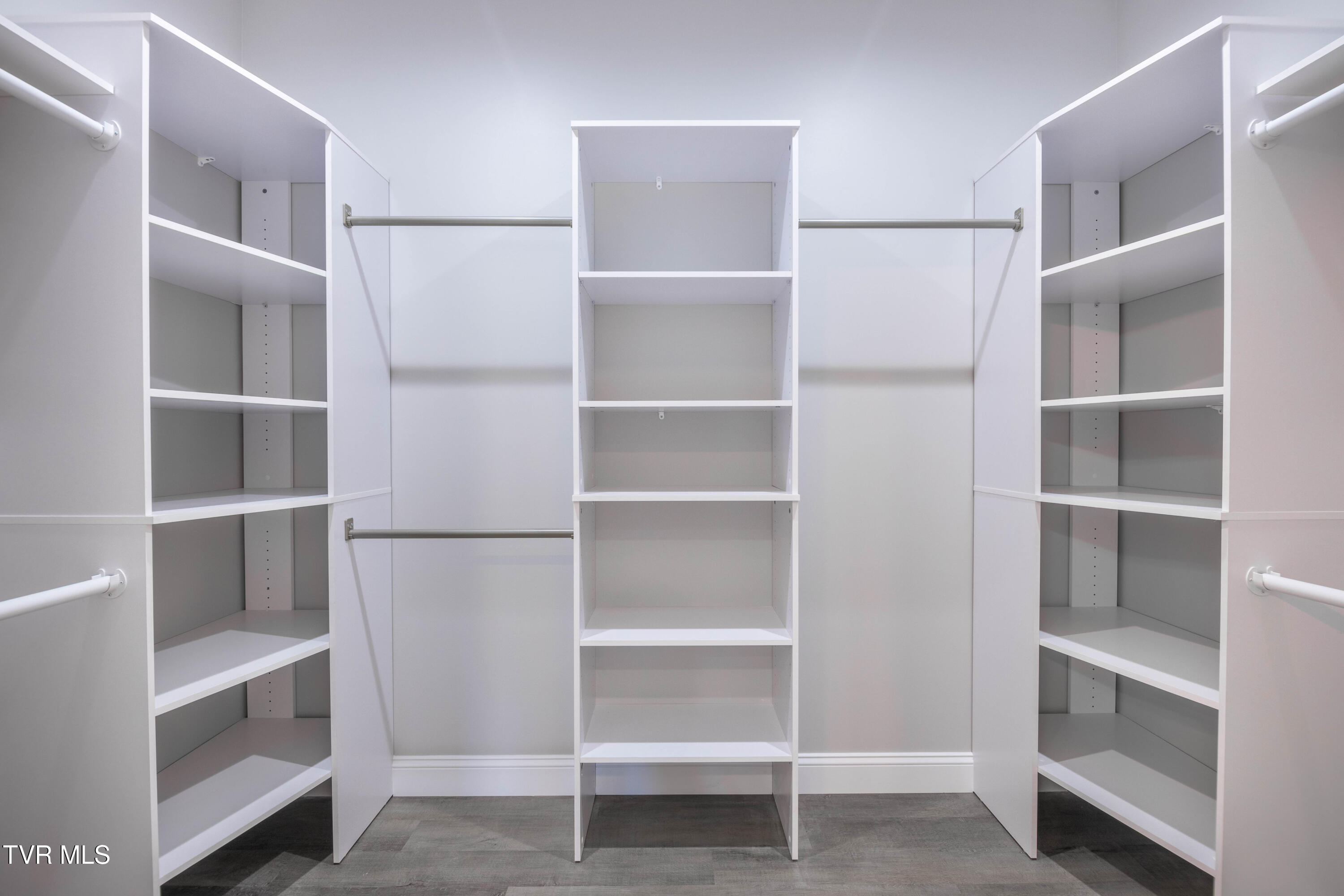 550 Gibson Loop Afton, TN 37616 - Photo 16 of 29 087A9860-HDR