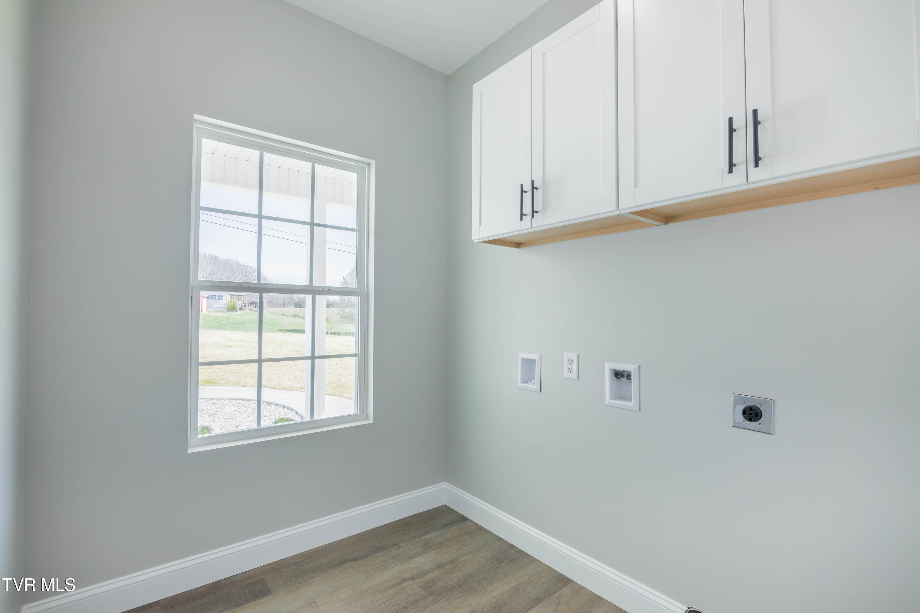 550 Gibson Loop Afton, TN 37616 - Photo 22 of 29 087A9827-HDR