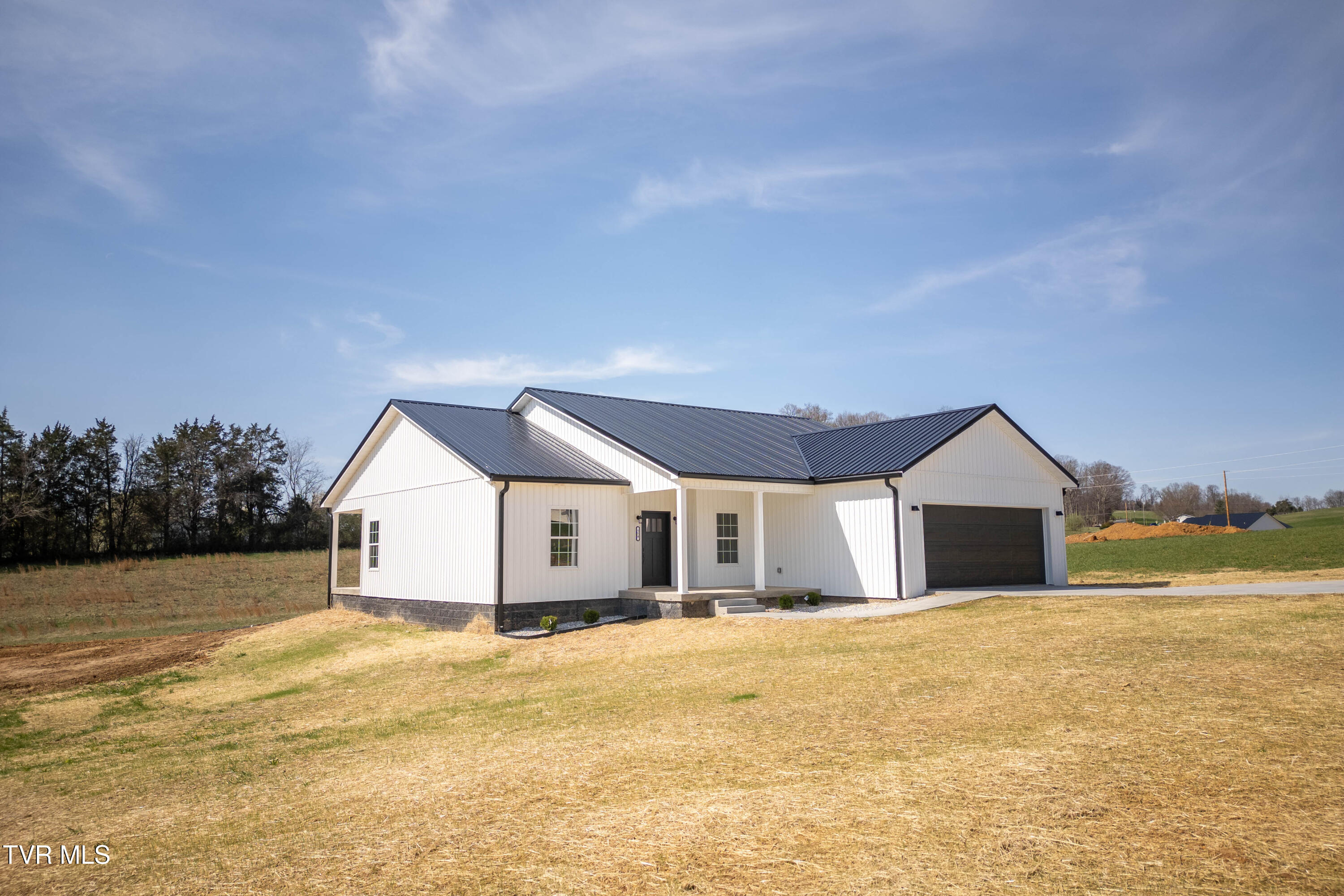 550 Gibson Loop Afton, TN 37616 - Photo 25 of 29 DJI_0700-HDR
