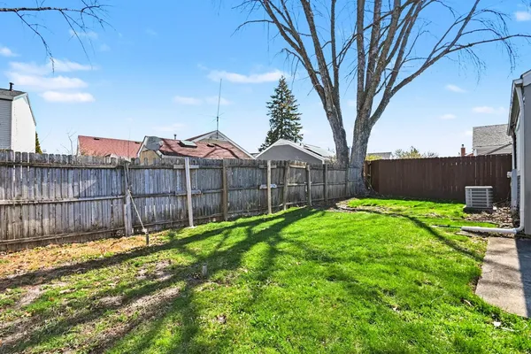 $265,999 | 2311 Bluebell Court, Aurora, IL 60506