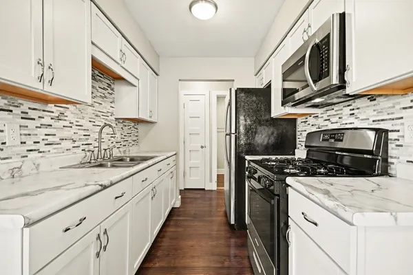 $265,999 | 2311 Bluebell Court, Aurora, IL 60506